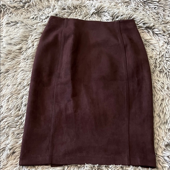 Ivanka Trump Pencil Skirt - Picture 4 of 4